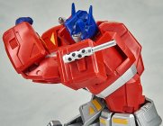 Revoltech Optimus Prime - The Transformers