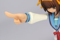 Revoltech Buste Haruhi (Chomeirei ) dans Newtype - The Melancholy of Haruhi Suzumiya