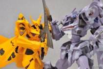 Revoltech Su-37UB Terminator Scarlet Twin Model - Muv Luv