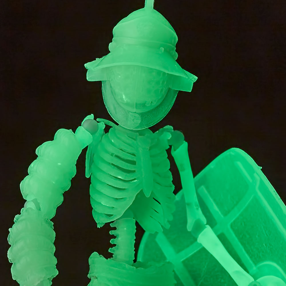 Revoltech Gladiateur Mirmillone (version phosphorescente)